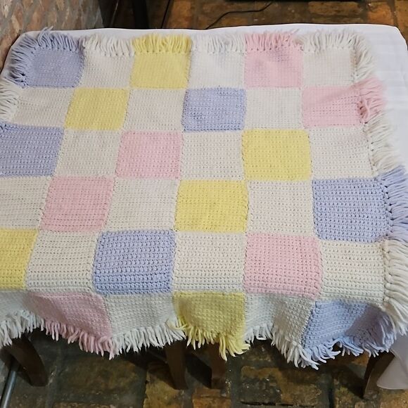 2 Handcrafted baby blankets - Picture 2 of 10